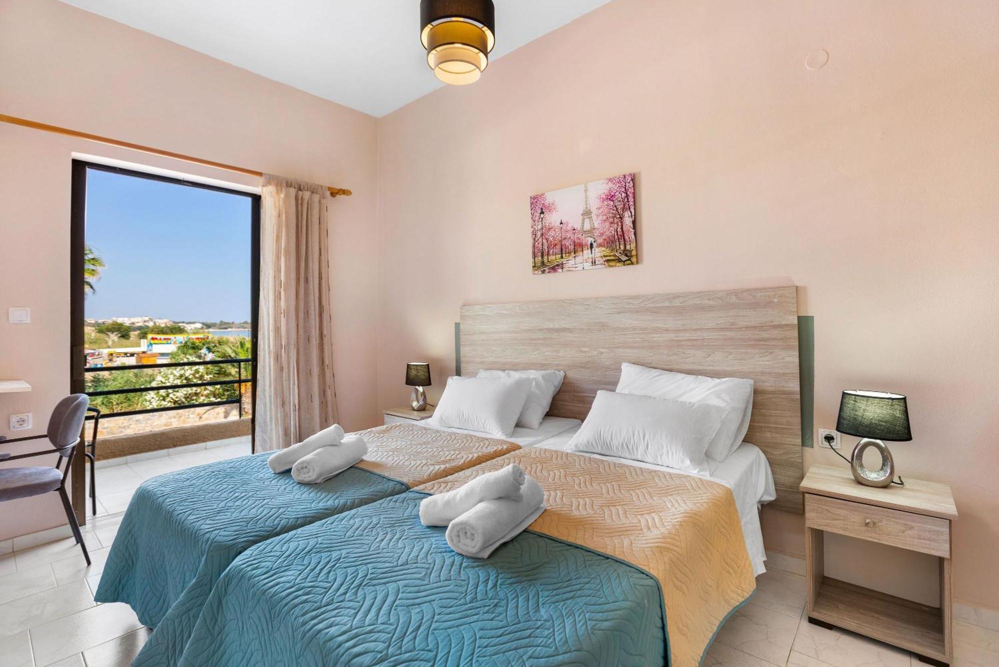 Sun Beach Apartments In Chania 09 11 Exteriör bild